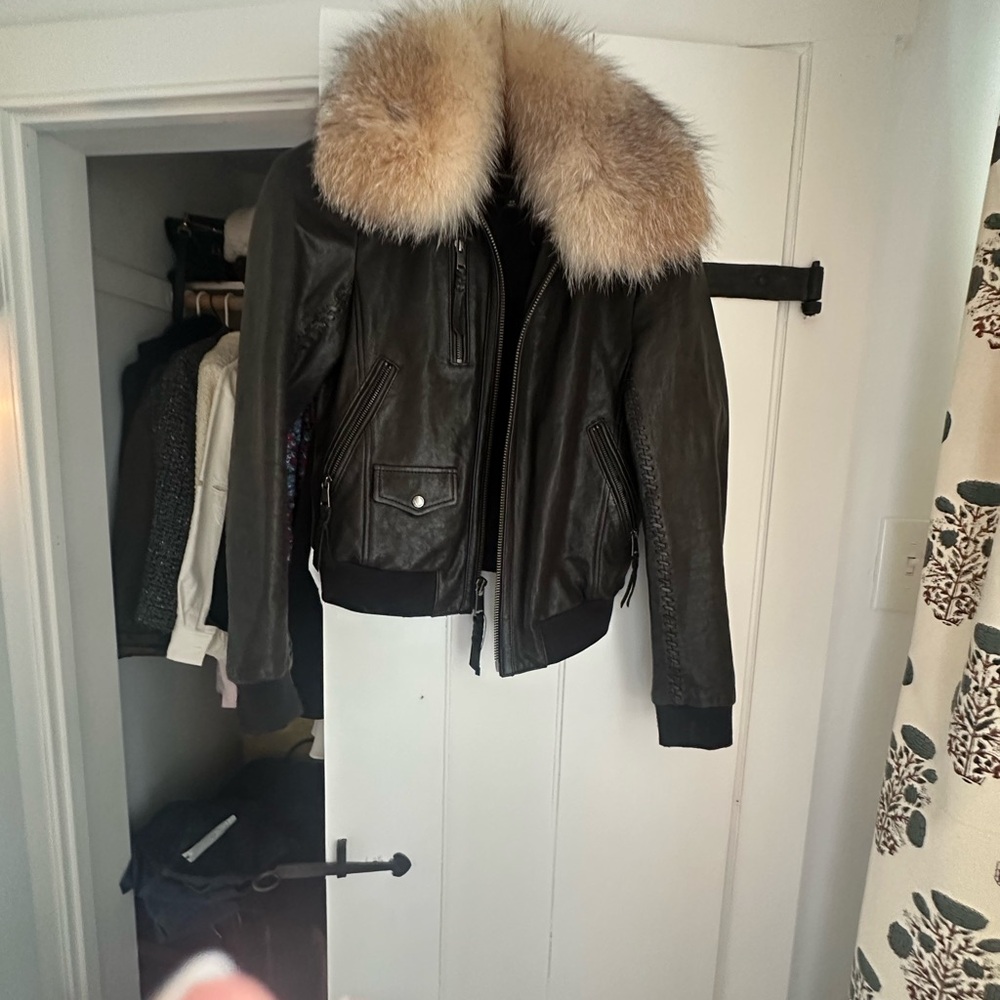 Fur collar leather jacket xs